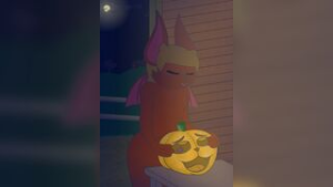 Moops Cumpkin - Halloween animation on Crohasit